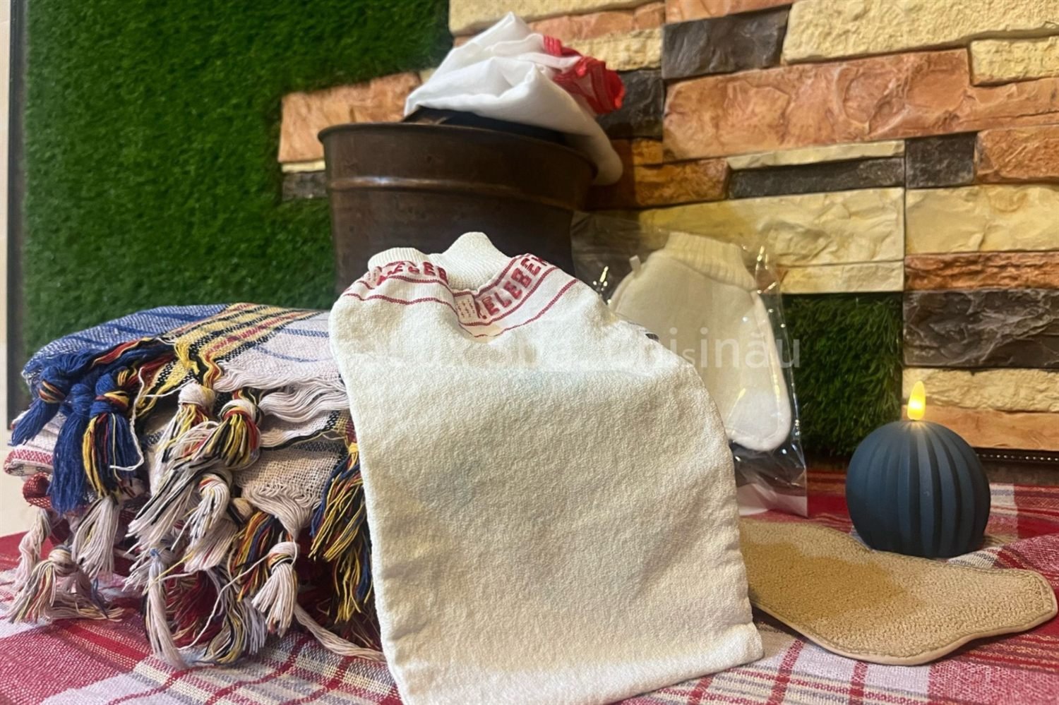Accesorii autentice de Hammam — mănuși Kese și prosoape